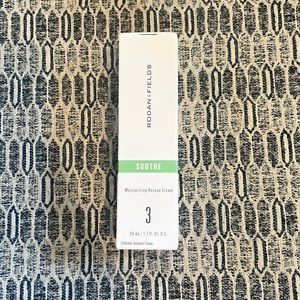 RODAN+FIELDS Soothe Moisturizing Rescue Cream